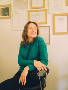 Portrait de Stéphanie, votre experte facialiste à Valence